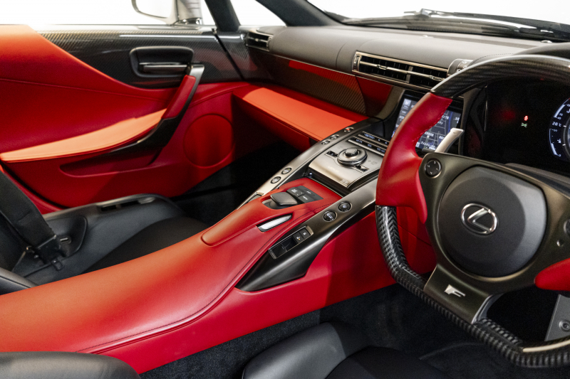 レクサス LFA 中古車 中古車