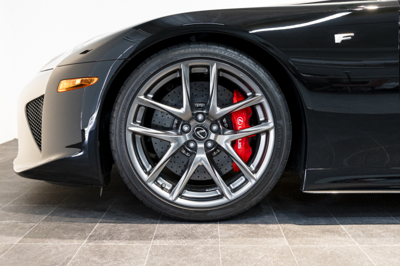 レクサス LFA 中古車 中古車