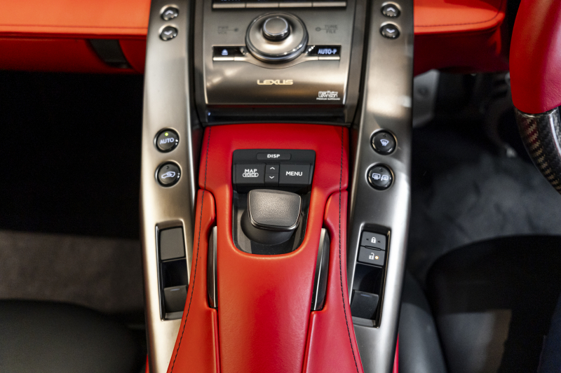 レクサス LFA 中古車 中古車