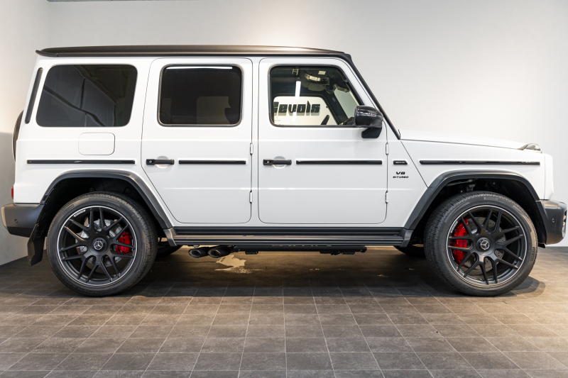 メルセデスベンツ Gクラス マグノヒーローエディション 全面プロテクションフィルム施工　電動サイドステップ 中古車 中古車