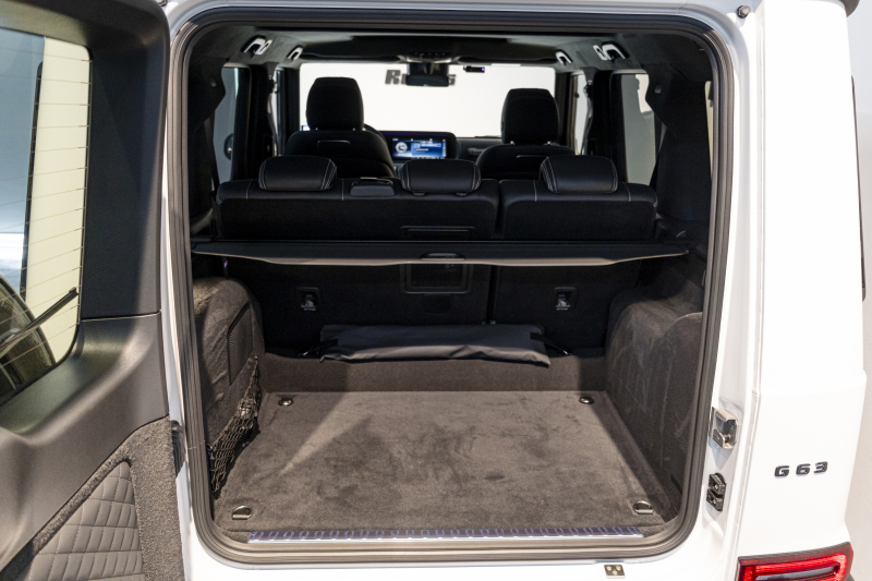 メルセデスベンツ Gクラス マグノヒーローエディション 全面プロテクションフィルム施工　電動サイドステップ 中古車 中古車