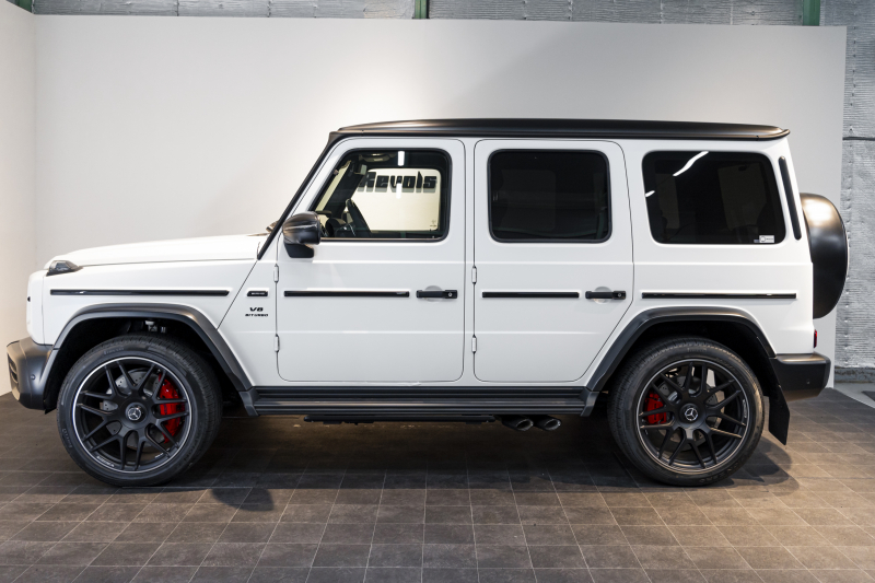 メルセデスベンツ Gクラス マグノヒーローエディション 全面プロテクションフィルム施工　電動サイドステップ 中古車 中古車