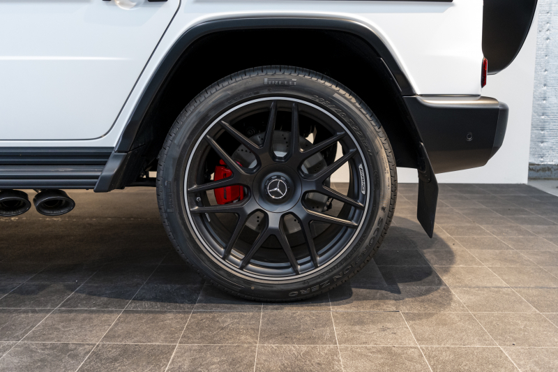 メルセデスベンツ Gクラス マグノヒーローエディション 全面プロテクションフィルム施工　電動サイドステップ 中古車 中古車