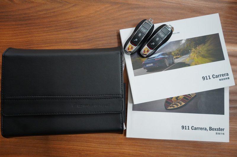 ポルシェ 911(Type991) Carrera S 7MT スポーツクロノパッケージ PASMスポーツシャーシ  中古車