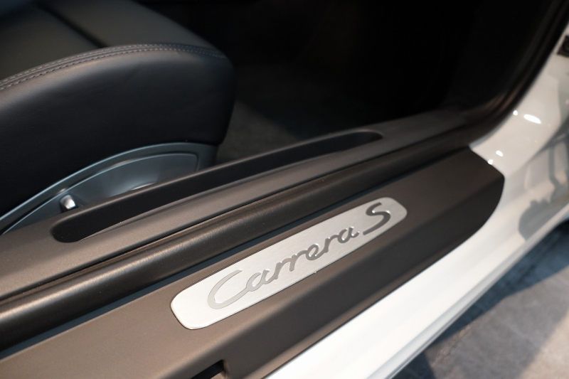 ポルシェ 911(Type991) Carrera S 7MT スポーツクロノパッケージ PASMスポーツシャーシ  中古車