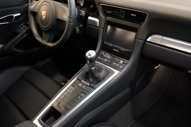 ポルシェ 911(Type991) Carrera S 7MT スポーツクロノパッケージ PASMスポーツシャーシ  中古車