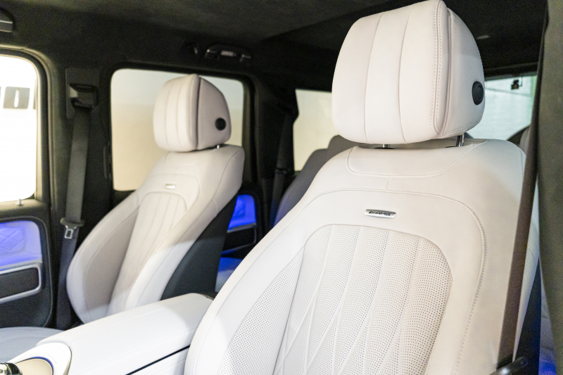 メルセデスベンツ Gクラス G63　エディションマグノ　マットホワイト　電動ステップ　追加アンビエントライト　ウッドデッキ 中古車 中古車