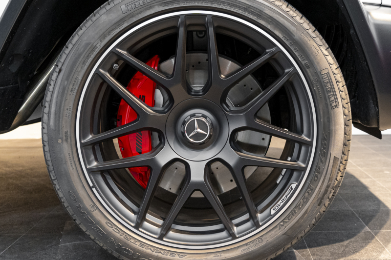 メルセデスベンツ Gクラス G63　エディションマグノ　マットホワイト　電動ステップ　追加アンビエントライト　ウッドデッキ 中古車 中古車