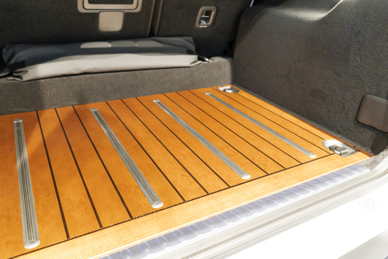 メルセデスベンツ Gクラス G63　エディションマグノ　マットホワイト　電動ステップ　追加アンビエントライト　ウッドデッキ 中古車 中古車