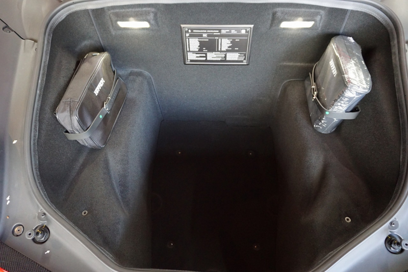 フェラーリ 488スパイダー テーラーメイド/スクーデリアコレクション　OP1700OVER  中古車