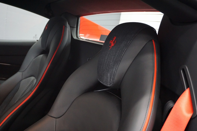 フェラーリ 488スパイダー テーラーメイド/スクーデリアコレクション　OP1700OVER  中古車