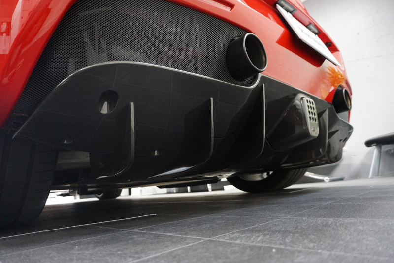 フェラーリ 488スパイダー テーラーメイド/スクーデリアコレクション　OP1700OVER  中古車