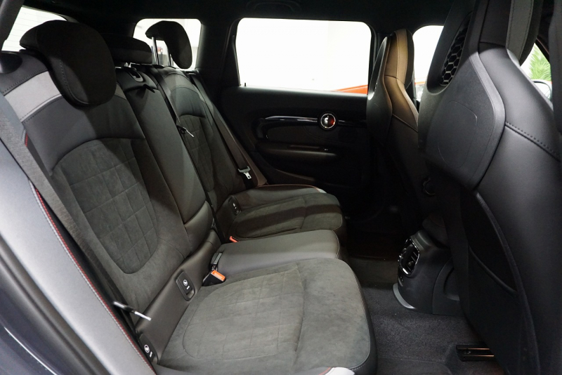 MINI(ミニ) ミニクラブマン MINI JCW GP インスパイアード・エディション 世界限定299台 中古車 中古車