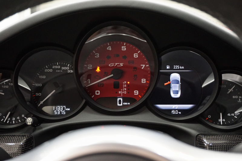 ポルシェ 911(Type991) 911(Type991.1) 2015y 911Carrera GTS GTSインテリア＆カーボンインテリア フロント＆Bカメラ  中古車