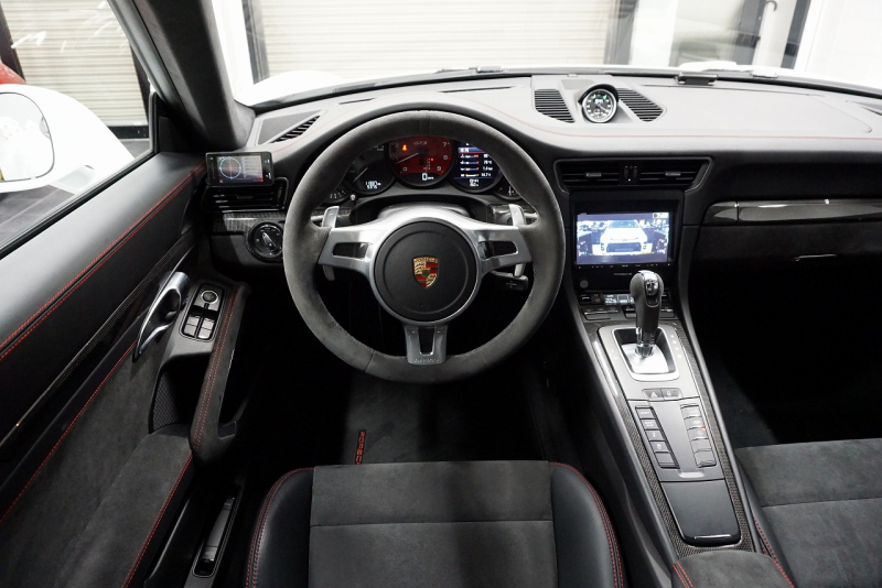 ポルシェ 911(Type991) 911(Type991.1) 2015y 911Carrera GTS GTSインテリア＆カーボンインテリア フロント＆Bカメラ  中古車