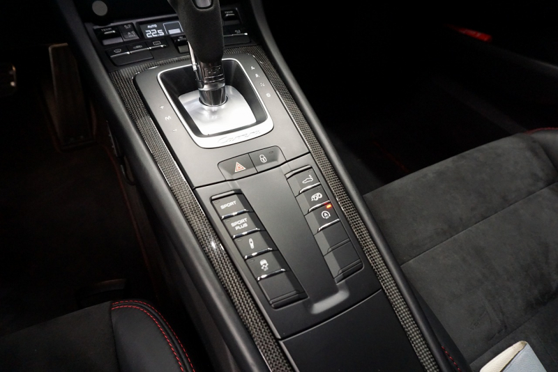 ポルシェ 911(Type991) 911(Type991.1) 2015y 911Carrera GTS GTSインテリア＆カーボンインテリア フロント＆Bカメラ  中古車