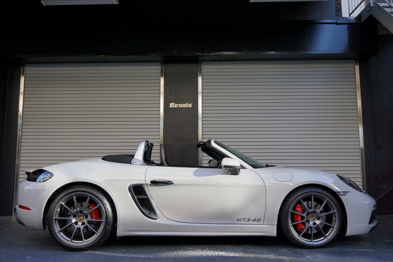 ポルシェ 718 ボクスター 718Boster GTS4.0 6MT クレヨン GTSコミュニケーションパッケージ スポーツバッケットシート（カーボン）  中古車