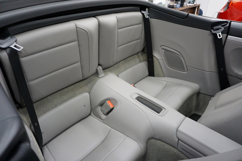 ポルシェ 911(Type991) Type991.1 Carrera S Cabriolet 2トーンオールレザーインテリア スポーツクロノ クラシック20インチホイール 中古車 中古車