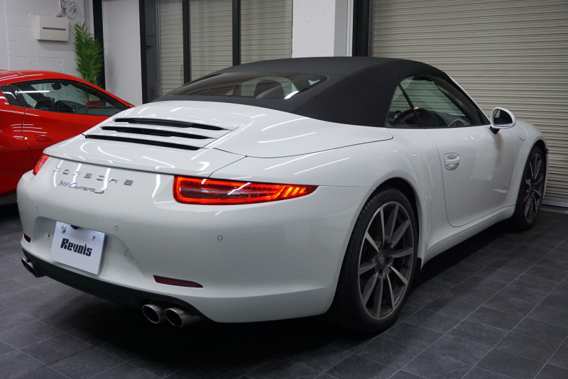 ポルシェ 911(Type991) Type991.1 Carrera S Cabriolet 2トーンオールレザーインテリア スポーツクロノ クラシック20インチホイール 中古車 中古車