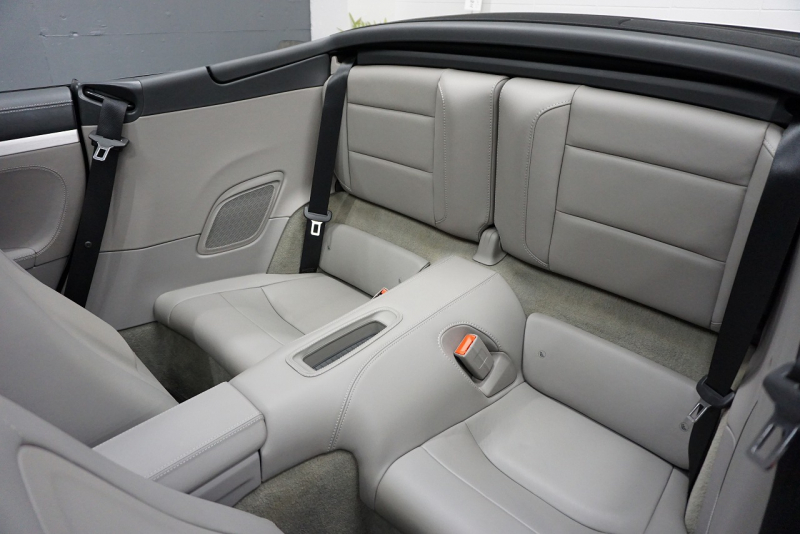 ポルシェ 911(Type991) Type991.1 Carrera S Cabriolet 2トーンオールレザーインテリア スポーツクロノ クラシック20インチホイール 中古車 中古車