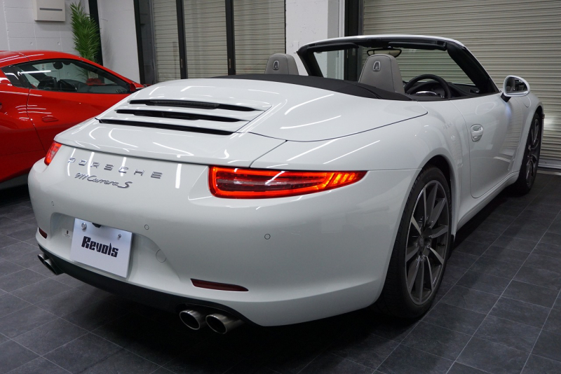 ポルシェ 911(Type991) Type991.1 Carrera S Cabriolet 2トーンオールレザーインテリア スポーツクロノ クラシック20インチホイール 中古車 中古車