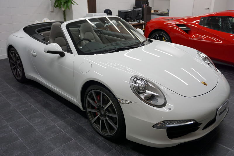 ポルシェ 911(Type991) Type991.1 Carrera S Cabriolet 2トーンオールレザーインテリア スポーツクロノ クラシック20インチホイール 中古車 中古車