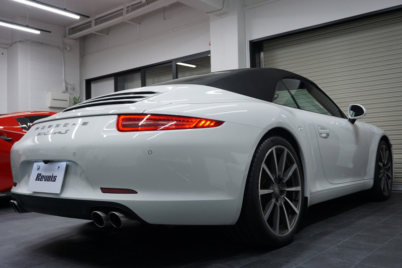 ポルシェ 911(Type991) Type991.1 Carrera S Cabriolet 2トーンオールレザーインテリア スポーツクロノ クラシック20インチホイール 中古車 中古車