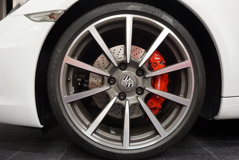 ポルシェ 911(Type991) Type991.1 Carrera S Cabriolet 2トーンオールレザーインテリア スポーツクロノ クラシック20インチホイール 中古車 中古車