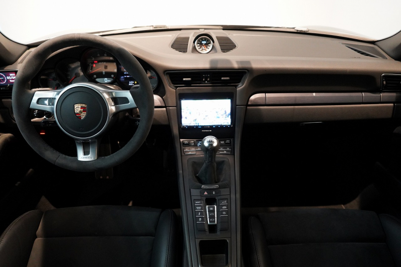ポルシェ 911(Type991) Carrera GTS 7MT サンルーフ  中古車