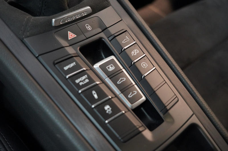 ポルシェ 911(Type991) Carrera GTS 7MT サンルーフ  中古車