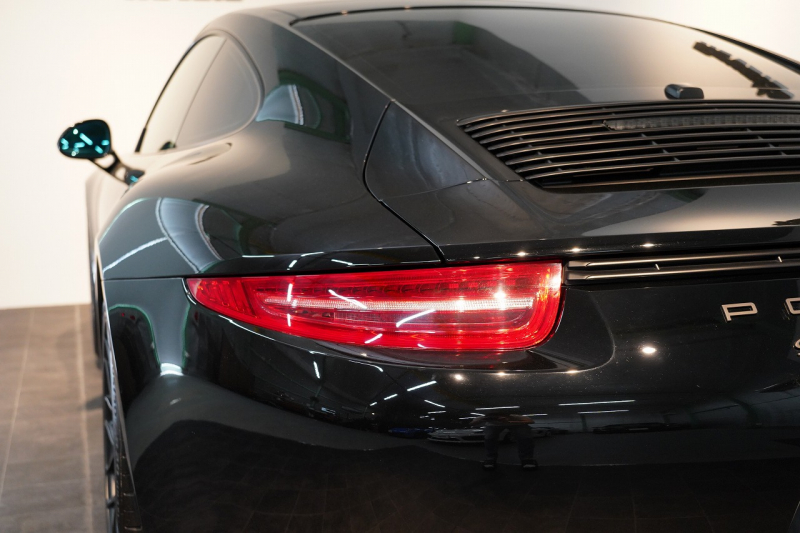 ポルシェ 911(Type991) Carrera GTS 7MT サンルーフ  中古車