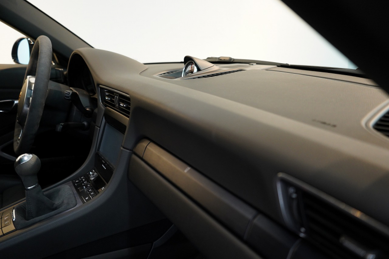 ポルシェ 911(Type991) Carrera GTS 7MT サンルーフ  中古車