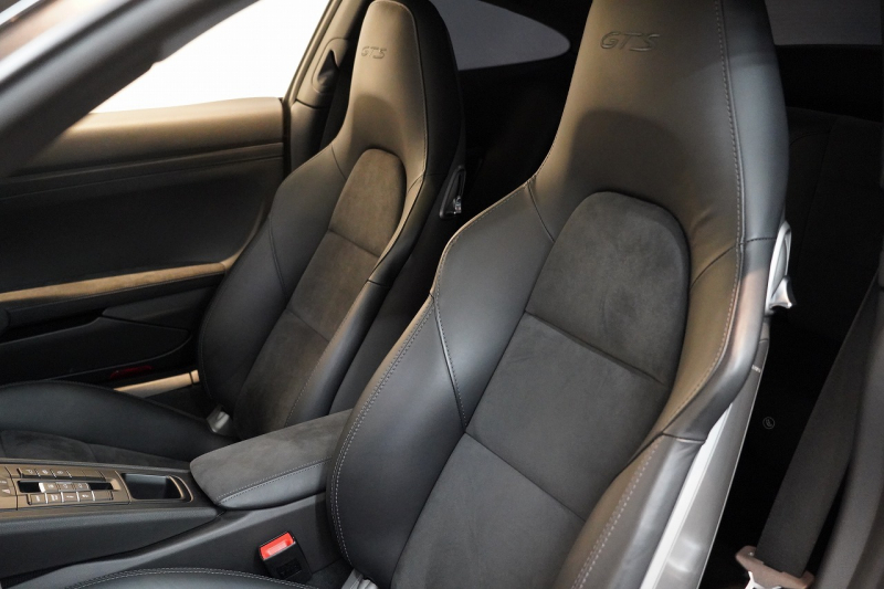 ポルシェ 911(Type991) Carrera GTS 7MT サンルーフ  中古車