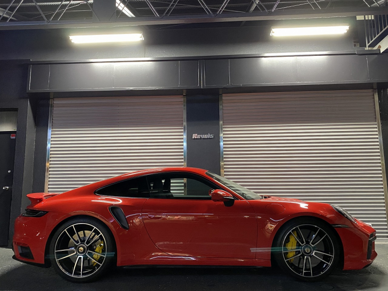 ポルシェ 911(Type992) Turbo S スポーツクロノ・エグゾースト PASMスポーツシャシー メーカーOP1,551,276  中古車