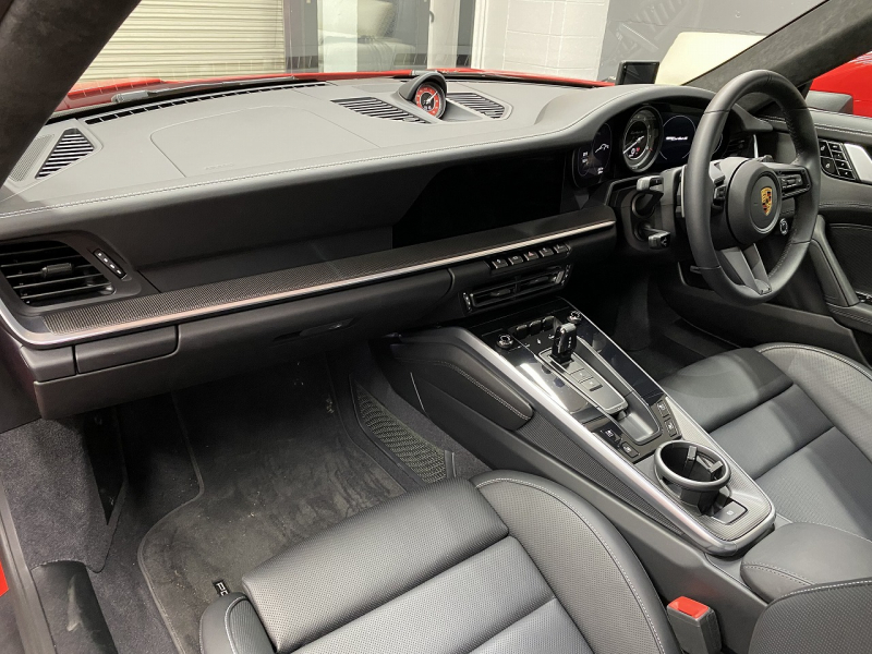 ポルシェ 911(Type992) Turbo S スポーツクロノ・エグゾースト PASMスポーツシャシー メーカーOP1,551,276  中古車