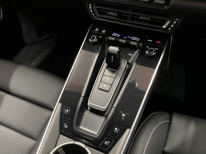 ポルシェ 911(Type992) Turbo S スポーツクロノ・エグゾースト PASMスポーツシャシー メーカーOP1,551,276  中古車