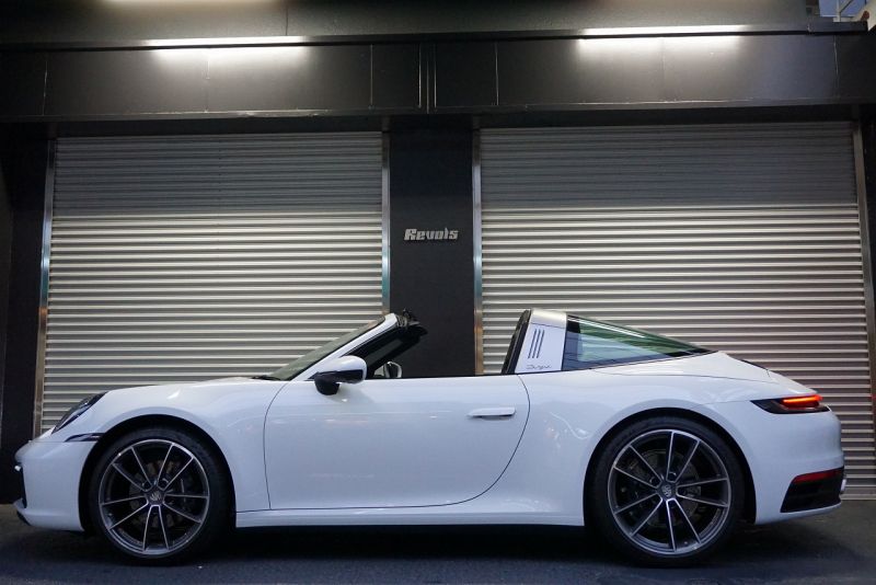 ポルシェ 911(Type992) 911 Type992 Targa 4  スポーツクロノ グラファイトブルーレザーインテリア クラシックホイール 中古車 中古車