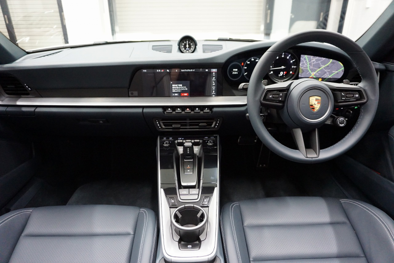 ポルシェ 911(Type992) 911 Type992 Targa 4  スポーツクロノ グラファイトブルーレザーインテリア クラシックホイール 中古車 中古車