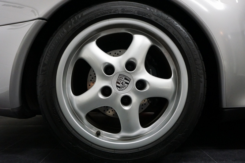 ポルシェ 911(Type993) 911（Type993）Carrera S Tip 正規ディーラー車 ワイドボディー日本限定車 中古車 中古車