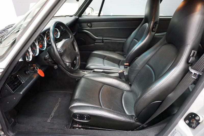 ポルシェ 911(Type993) 911（Type993）Carrera S Tip 正規ディーラー車 ワイドボディー日本限定車 中古車 中古車