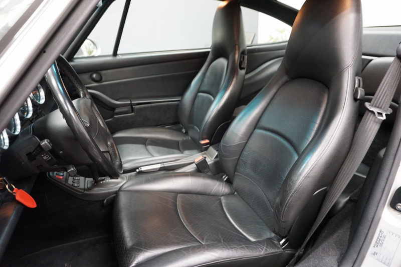 ポルシェ 911(Type993) 911（Type993）Carrera S Tip 正規ディーラー車 ワイドボディー日本限定車 中古車 中古車