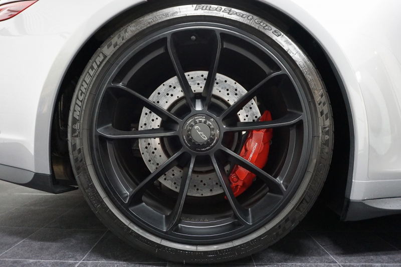 ポルシェ 911(Type991) 911GT3 クラブスポーツパッケージ スポクロ Fリフト GTシルバー　OP242.2 中古車 中古車