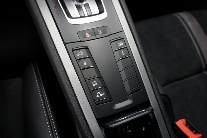 ポルシェ 911(Type991) 911GT3 クラブスポーツパッケージ スポクロ Fリフト GTシルバー　OP242.2 中古車 中古車