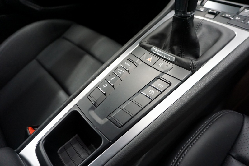 ポルシェ 911(Type991) Type991.1 Carrera S 7MT スポーツクロノパッケージ  PASMスポーツシャーシ  中古車