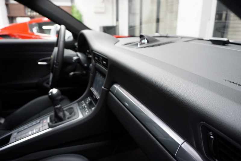 ポルシェ 911(Type991) Type991.1 Carrera S 7MT スポーツクロノパッケージ  PASMスポーツシャーシ  中古車