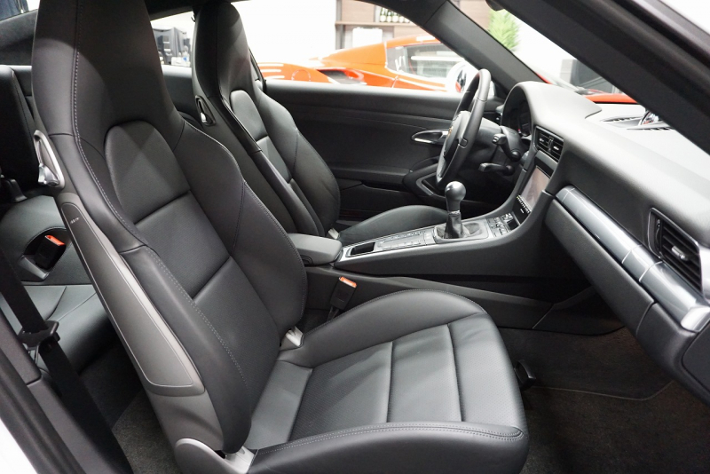 ポルシェ 911(Type991) Type991.1 Carrera S 7MT スポーツクロノパッケージ  PASMスポーツシャーシ  中古車