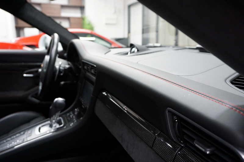 ポルシェ 911(Type991) 911(Type991.1) 2015y 911Carrera GTS LEDヘッド GTSインテリア＆カーボンインテリア Bカメラ キャララホワイトメタリック  中古車