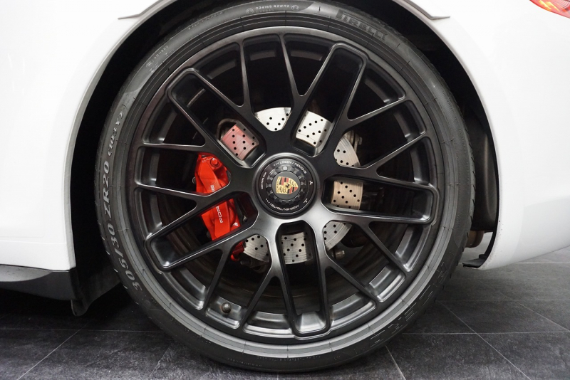 ポルシェ 911(Type991) 911(Type991.1) 2015y 911Carrera GTS LEDヘッド GTSインテリア＆カーボンインテリア Bカメラ キャララホワイトメタリック  中古車