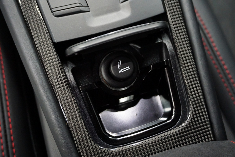 ポルシェ 911(Type991) 911(Type991.1) 2015y 911Carrera GTS LEDヘッド GTSインテリア＆カーボンインテリア Bカメラ キャララホワイトメタリック  中古車