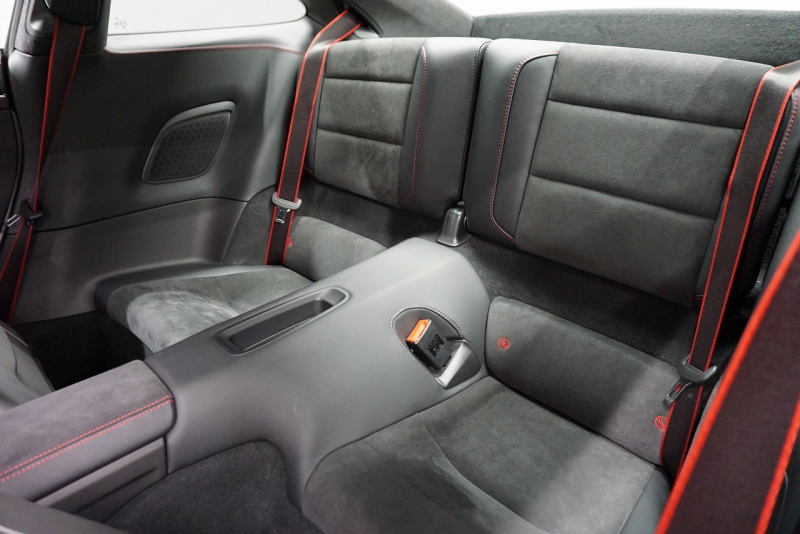 ポルシェ 911(Type991) 911(Type991.1) 2015y 911Carrera GTS LEDヘッド GTSインテリア＆カーボンインテリア Bカメラ キャララホワイトメタリック  中古車